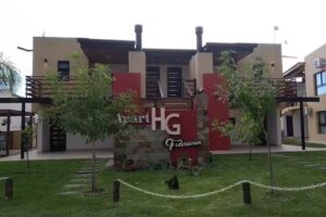 Hg Apart