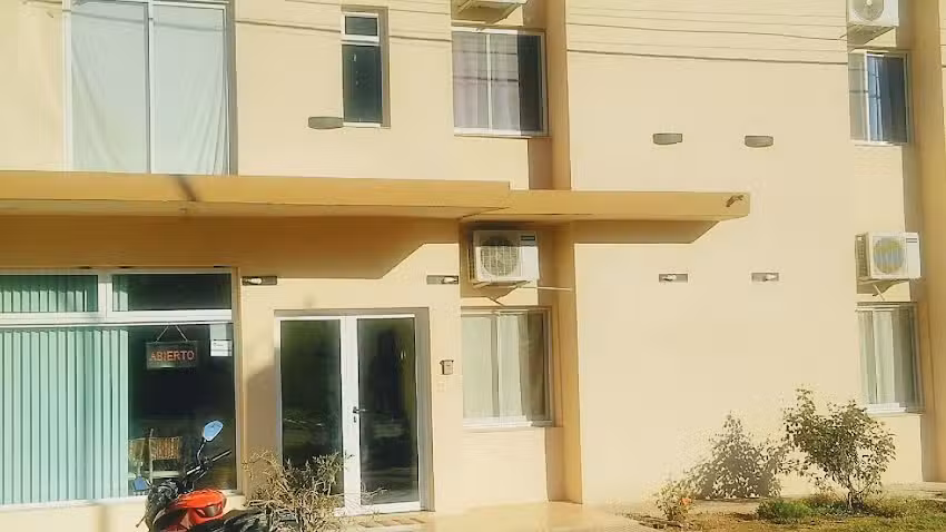 Higinia Smit – Hotel de carretera