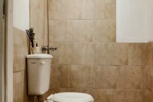 Hospedaje al Paso “Dormis Pura Sangre”