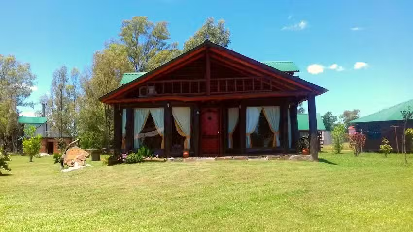 Hospedaje – Cabañas “La Rústica”