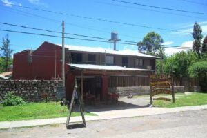 Hospedaje Descanso de Reyes (monoambientes totalmente equipados)