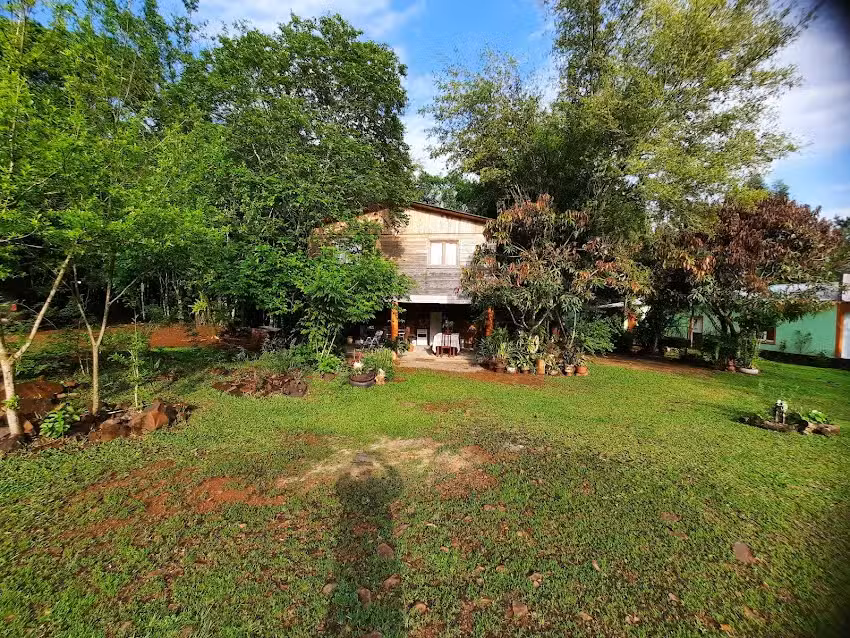 Hospedaje los lapachos