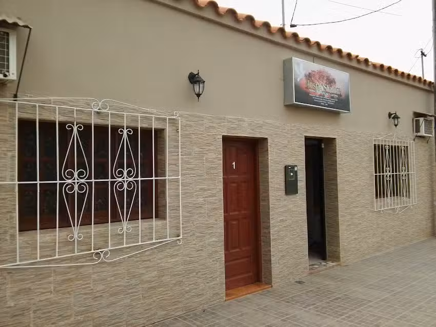 Hostal Shalom