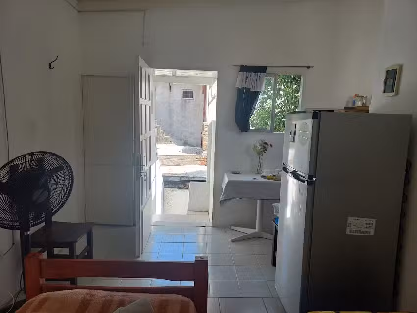 Hostel en Almirante Brown