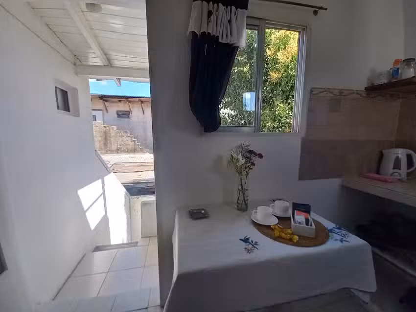 Hostel en Almirante Brown