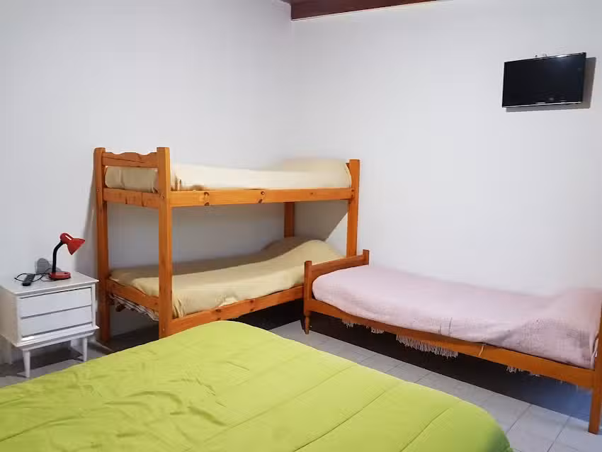 HOSTEL Y CAMPING LOS AMIGOS