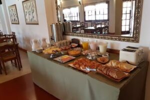 HOSTERÍA LAS MUTISIAS