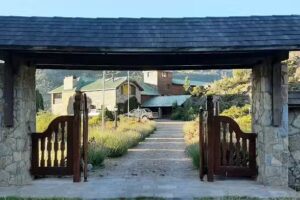 Hosteria Piedra Pintada