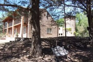 HOSTERIA y CABAÑAS “LOS MIMBRES”