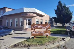 Hostería y Comedor – Cañadón Leon