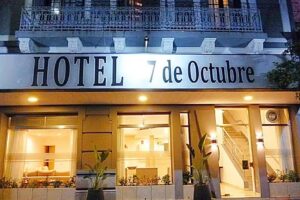 HOTEL 7 de Octubre . Sindicato del Petroleo y Gas Privado del Chubut .