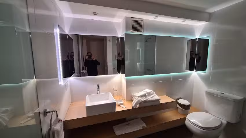 Hotel ACA – Cesar Carman