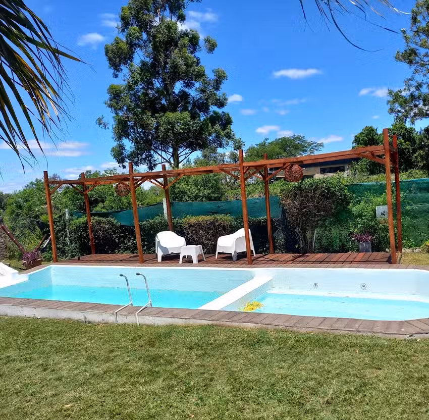 Hotel Alojamiento El Triangular Oro verde