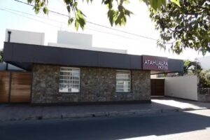 Hotel Atahualpa
