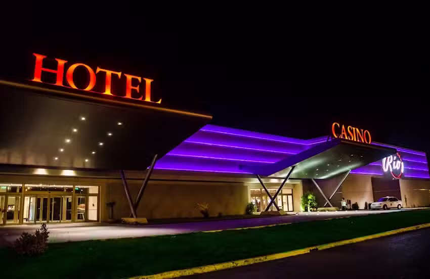 HOTEL CASINO DEL RÍO – GENERAL ROCA