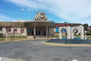 HOTEL CASINO DEL RÍO – LAS GRUTAS