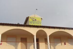 Hotel de los Arcos Catriel