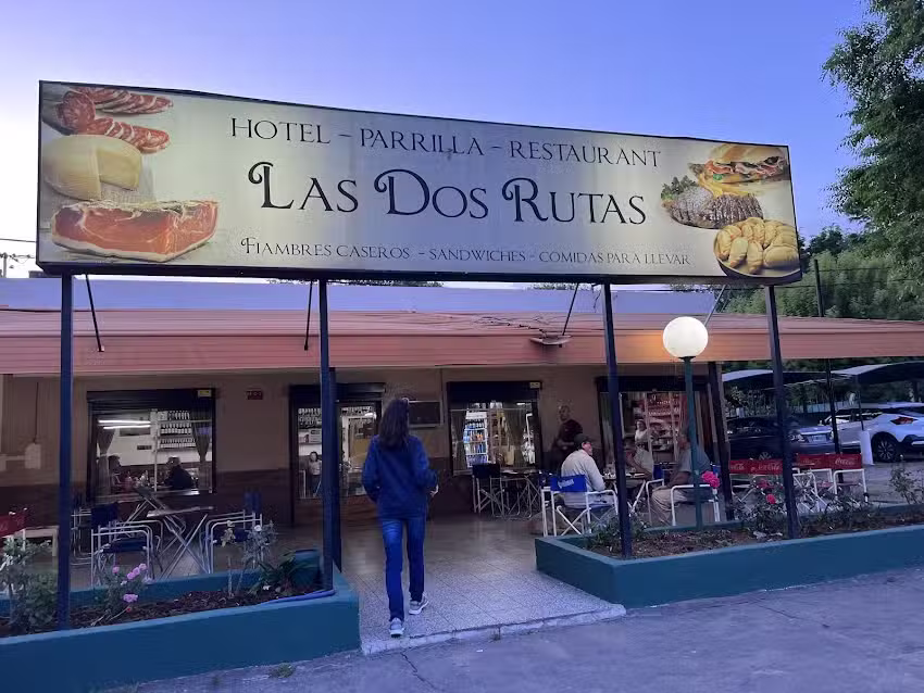 Hotel Familiar Las Dos Rutas