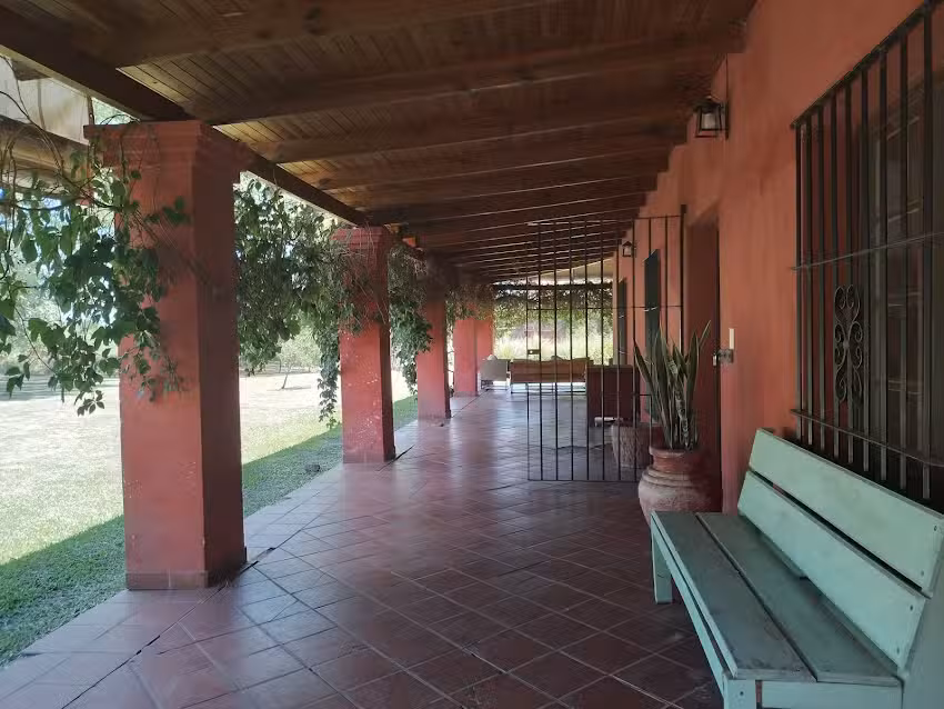 HOTEL HAY LO QUE HAY