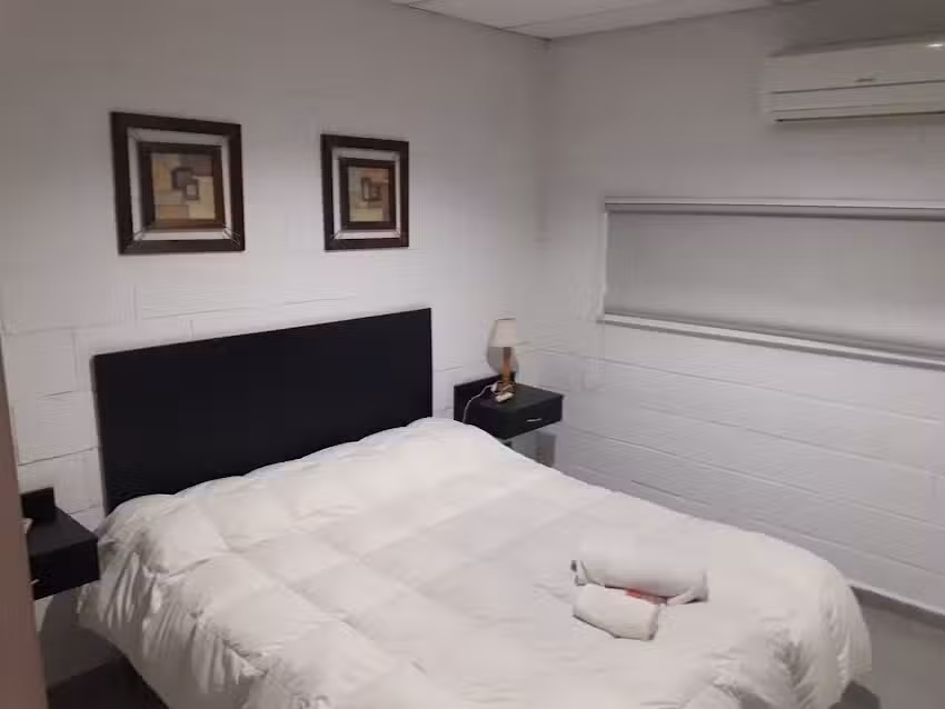 Hotel la calle del Algarrobo