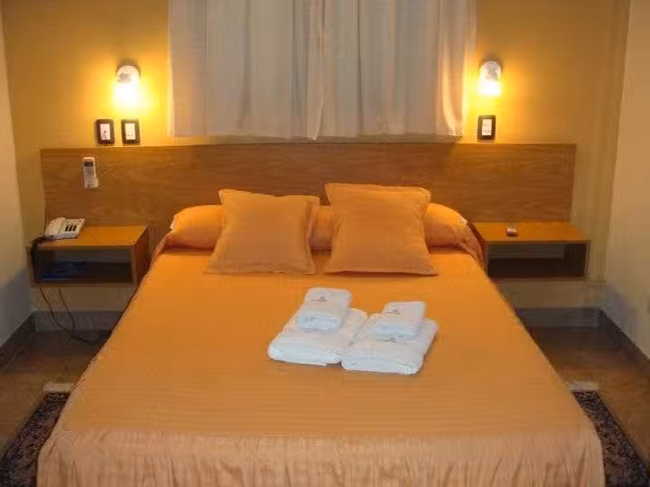 Hotel La Giralda Caz