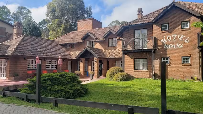 Hotel Los Fuegos Damici