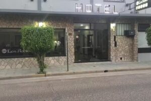 Hotel los Robles