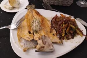 Hotel Maverick Plaza Huincul