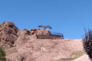 Hotel Piedra Del Águila