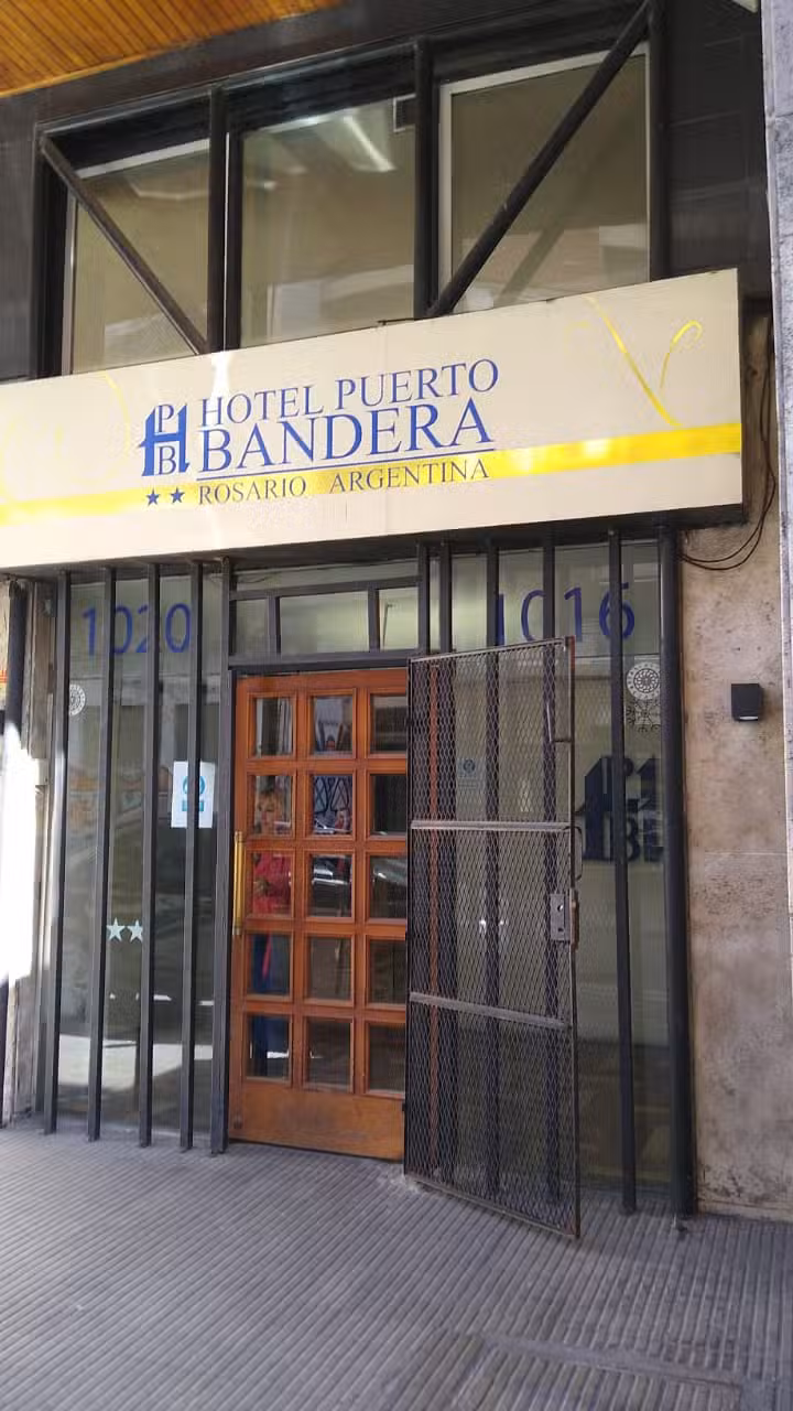 Hotel Puerto Bandera