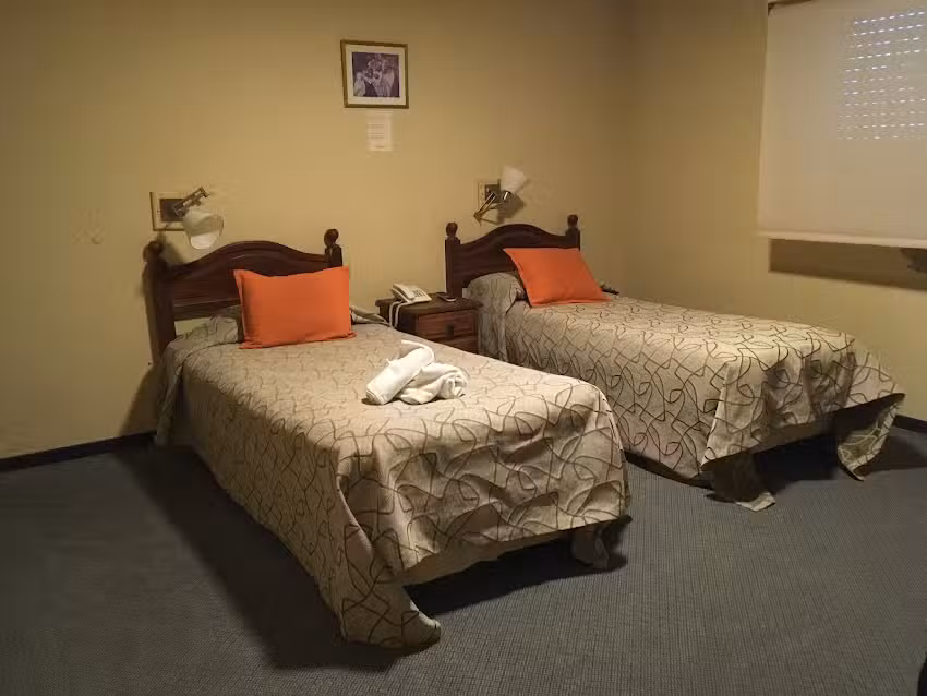 Hotel Restaurant la Paz SRL