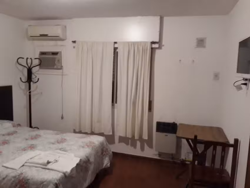 Hotel & Restaurante “Saravsal”