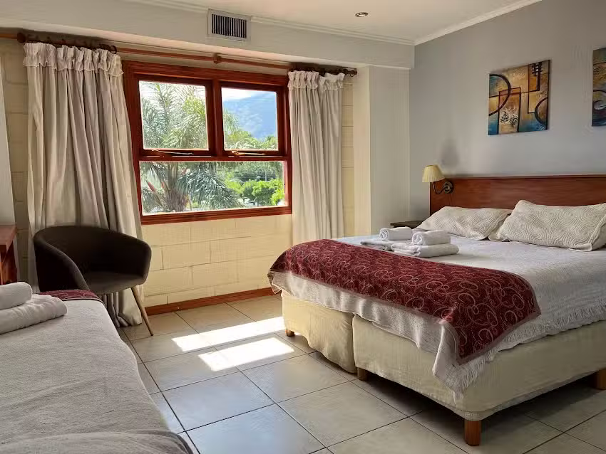 Hotel Torres del Sol