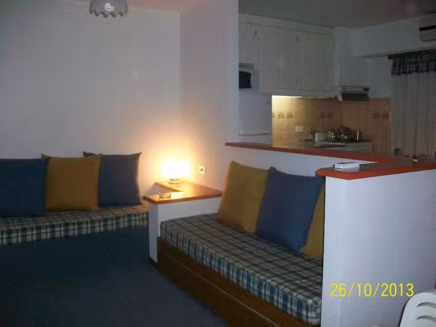 Kalman y Laura Apartamentos