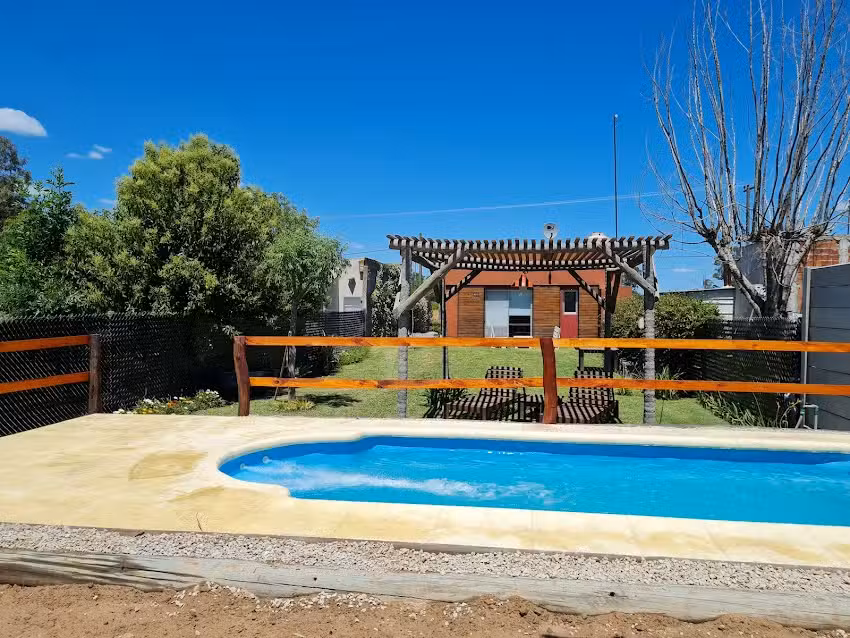 LA CASITA ROJA General Belgrano – Alojamiento vacacional | Cabaña
