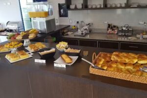 La Giraldilla Apart Hotel