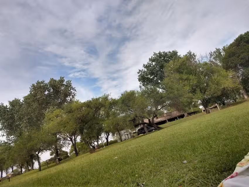 La Picada Camping De Villa Montero