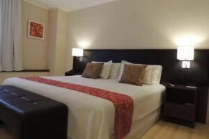 Le Parc Hotel & Suites