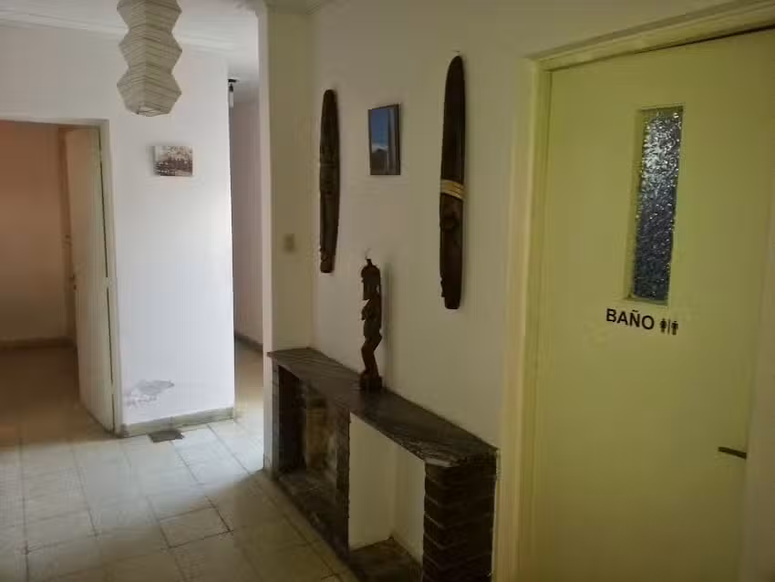 Libertador Hostel & Restó