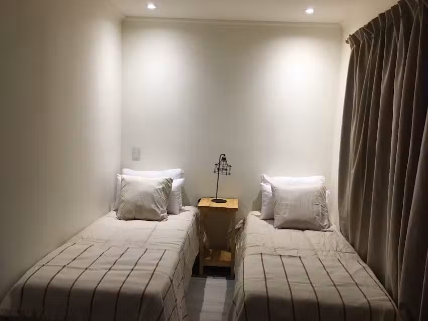 Los Aires de la Puna, Hospedaje y Excursiones