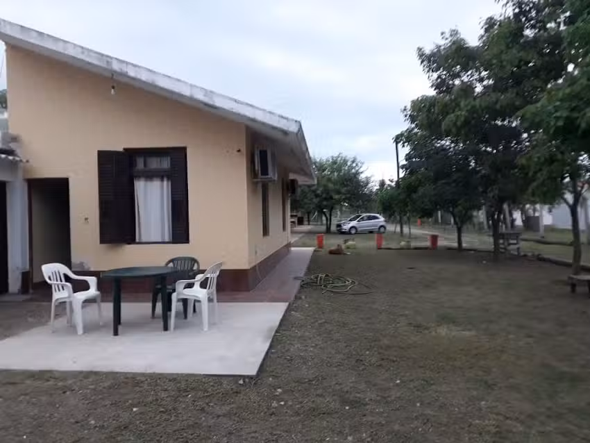 Los Lirios – Cabañas & Camping