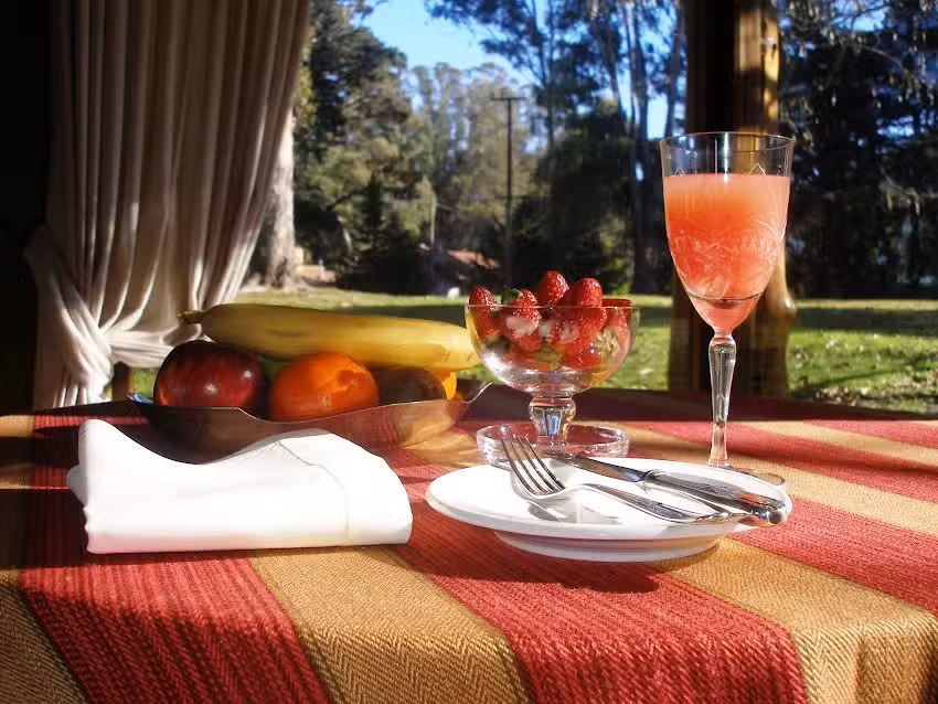 Los Nobles Hostal de Bosque