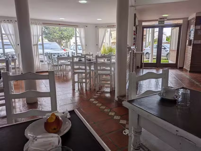 Los Tulipanes Apart de Mar