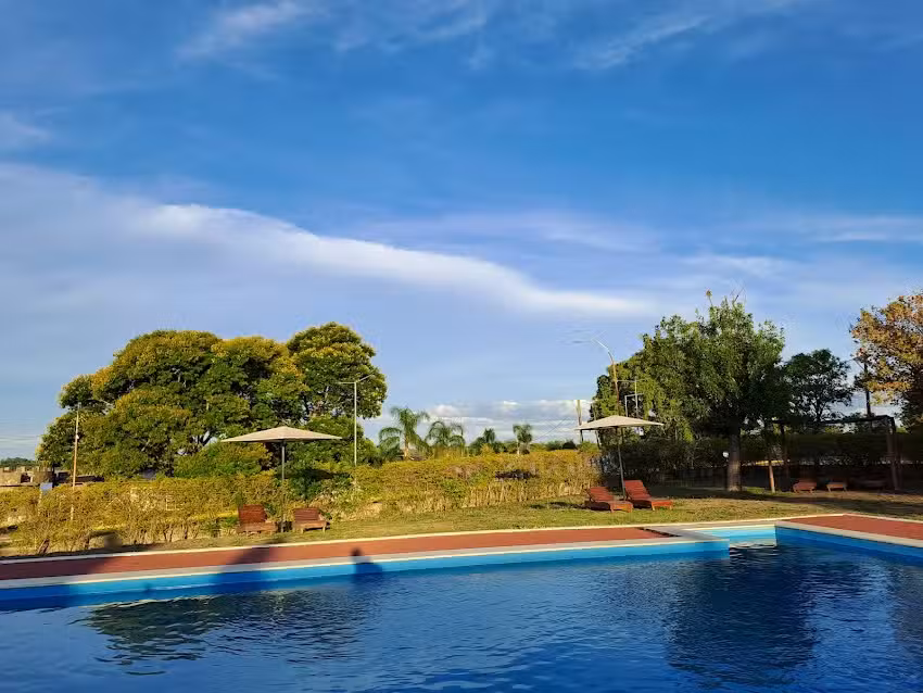 Manantiales Hoteles y Entretenimientos.