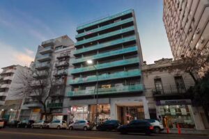 Metropolitan Highline Apartments