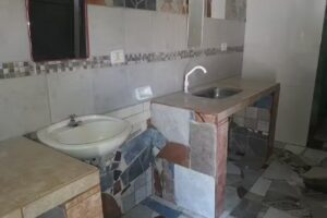 Motoposada-Hostal Esperanza- “Su hogar lejos de casa”. Descuento a Familias.Wifi.$12.000 x día.