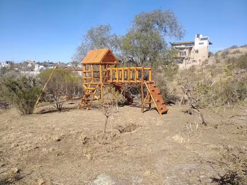 Muna Asmara House