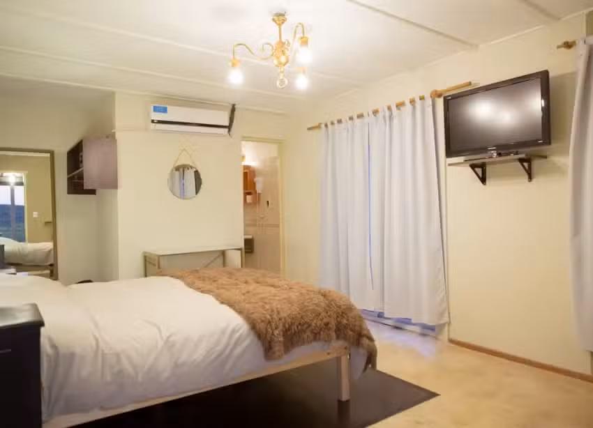 Nuevo Amparo Hotel Serrano