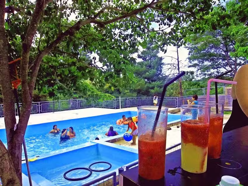 Nuevo Complejo Diquecito (campamento evangelico)