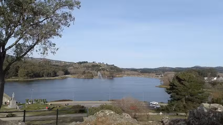 Piedras del Lago